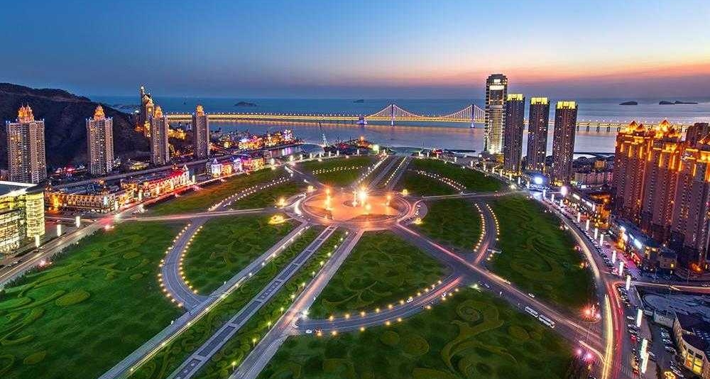 "真不一样"之山东大连(0购物,4 5星) 夜景灯光秀,渔家